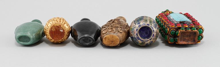 SNUSFLASKOR, 6 st, glas och porslin, Kina, 1900-tal.