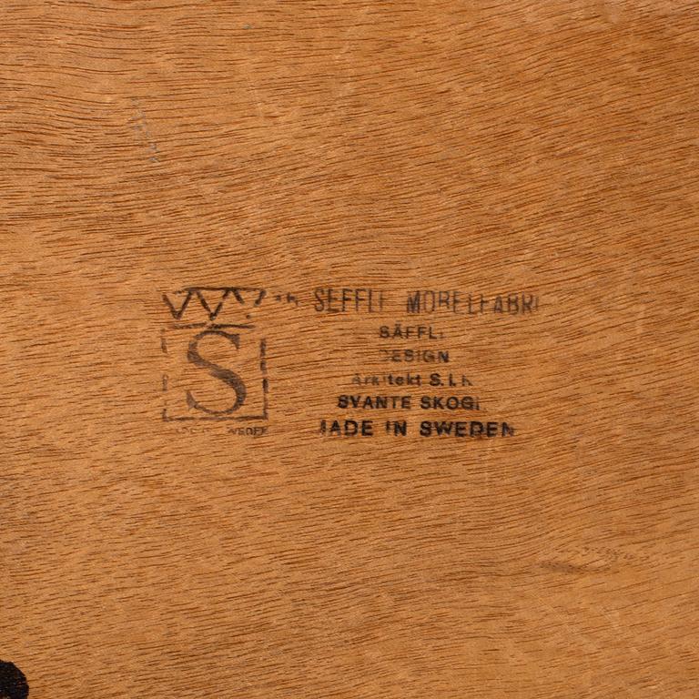 a Svante Skogh oak coffee table from Seffle Möbelfabrik, mid 20th century.