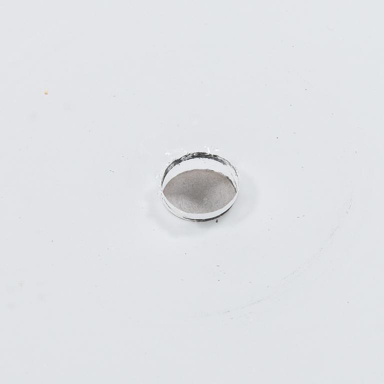 Arne Jacobsen, kattovalaisin "Stelling pendant" Louis Poulsen Tanska, 2002.
