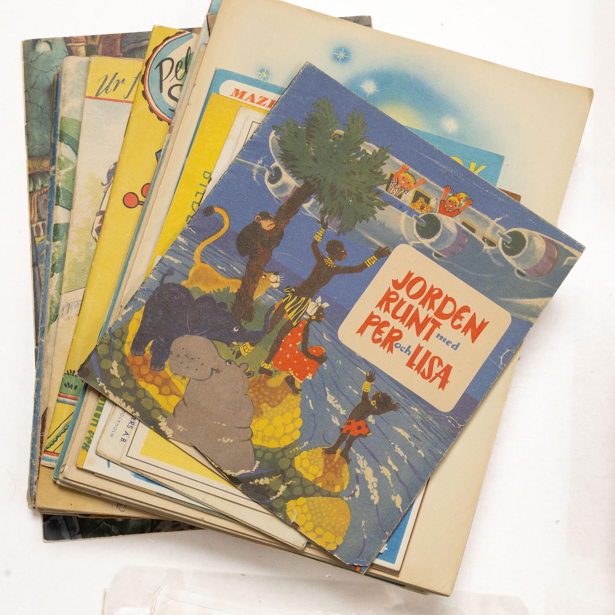 Comic books and fairy tales, a collection including "Lasso", "Biffen & Bananen" and Alga's children's books.
