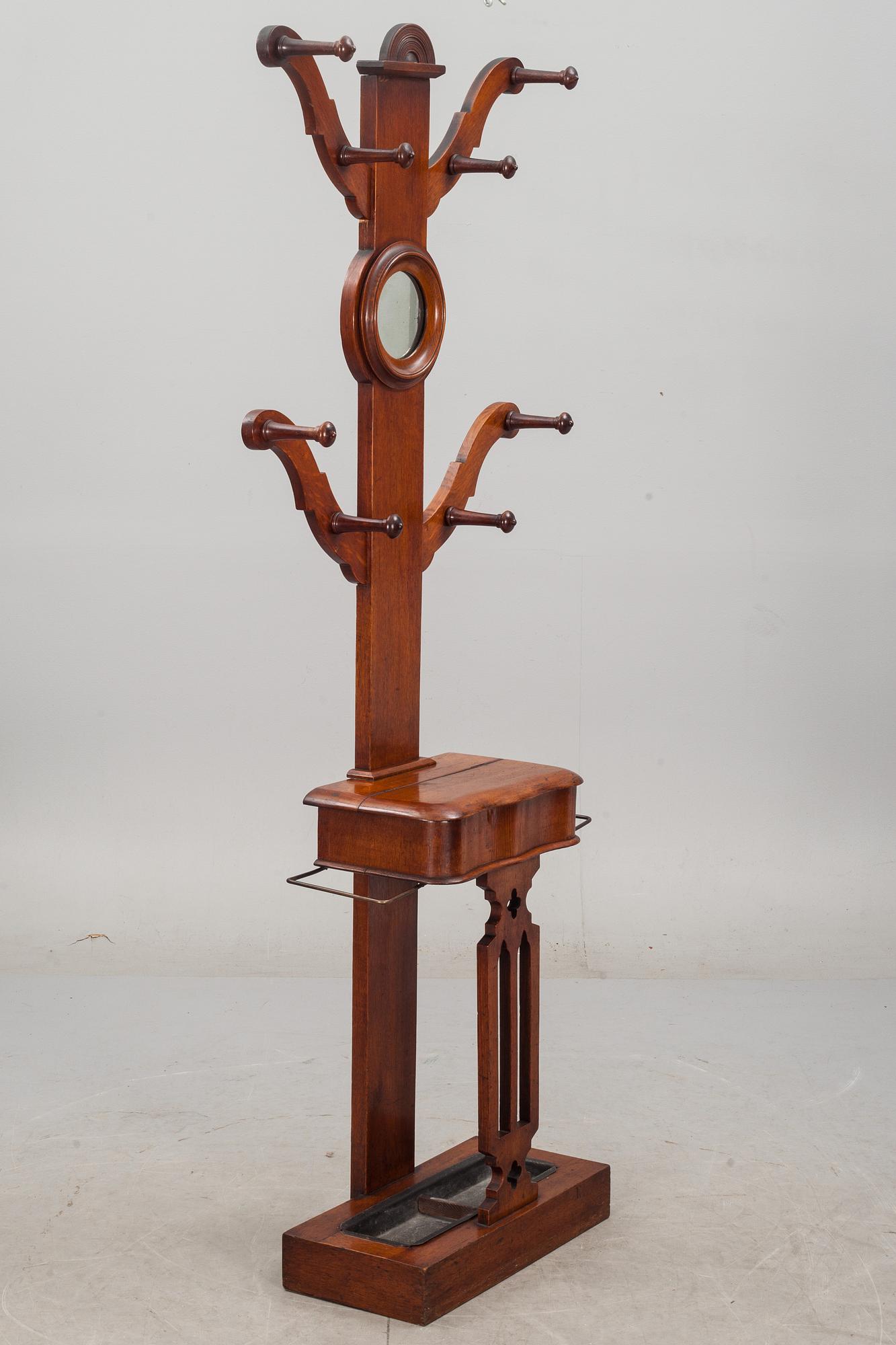 HALLMÖBEL, omkring 1900.