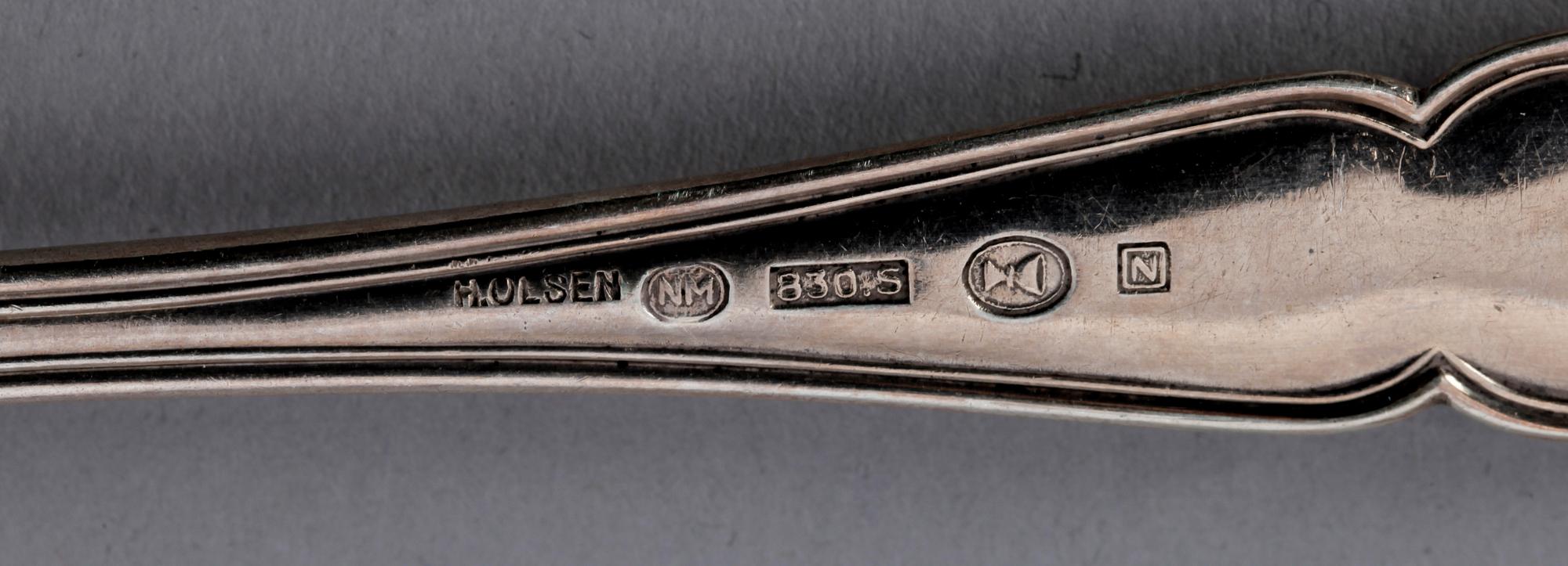 PARTI SILVER, ca 50 delar, mest Norge och Sverige, bla Borgila, 1800-1900-tal. Totalvikt ca 1800 gram.