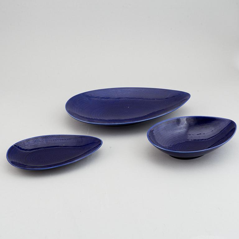 Hertha Bengtson. 44 pcs of the tableware "Blue fire" (Blå Eld) from Rörstrand.