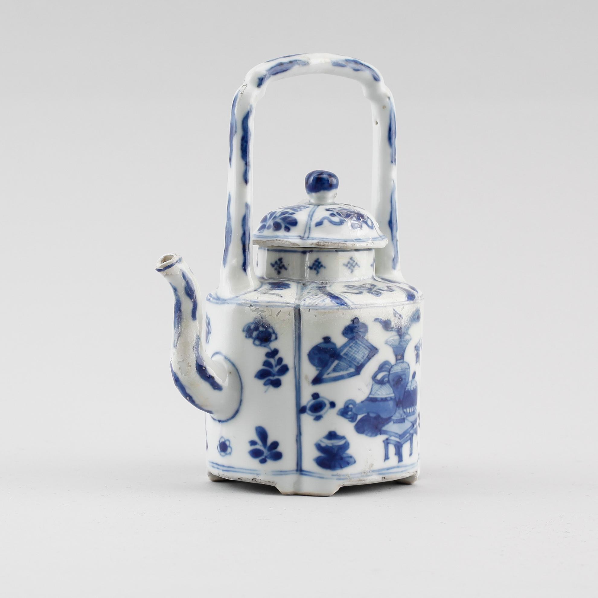 TEKANNA, porslin, Kina, 1700-tal.