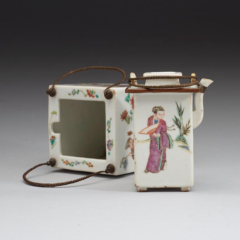 A teapot with cover and separate warmer, decorated with figures and flowers, Qing Dynasty, 19th Century.