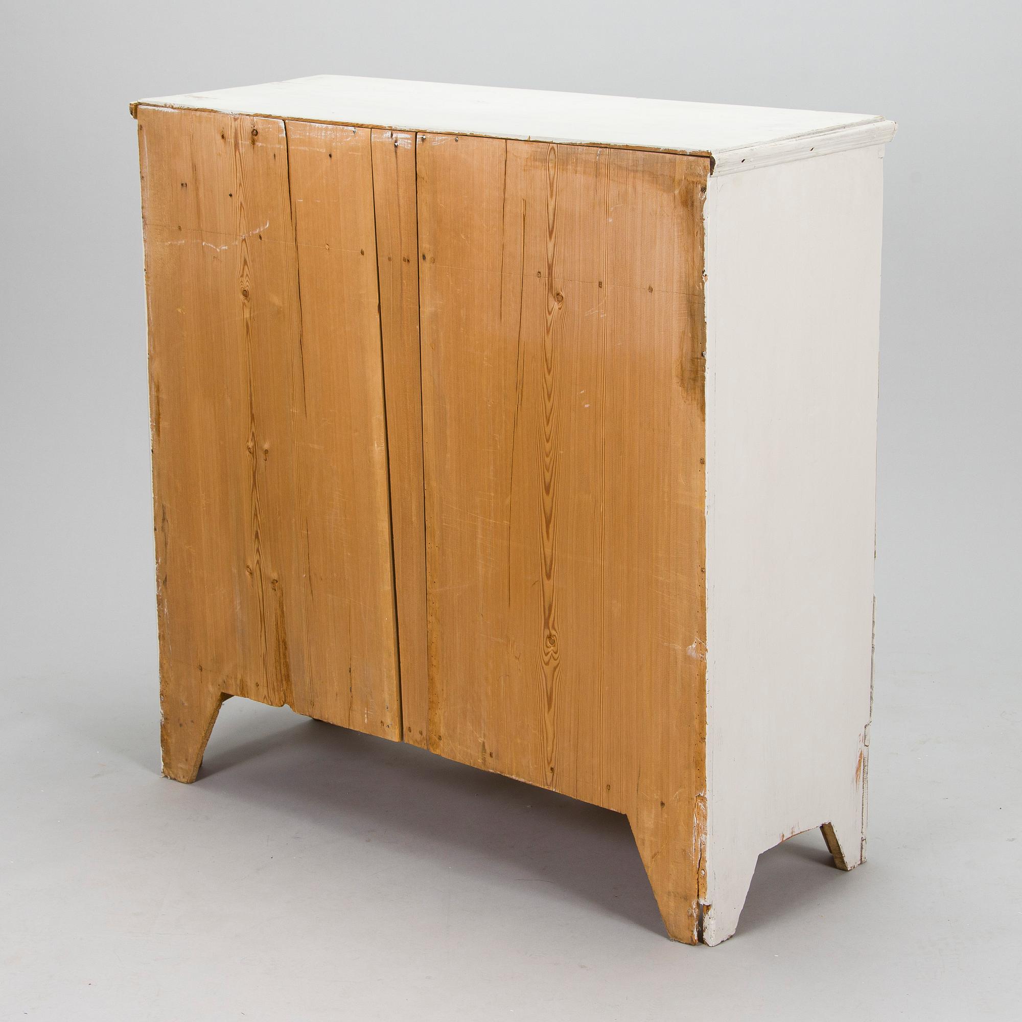 Chest of drawers, 19th century.