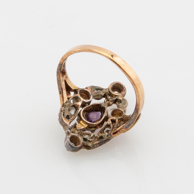 Ring 18K gold and likely silver with diamonds and a drop-shaped amethyst, 19th century.