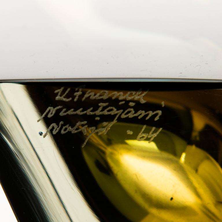 KAJ FRANCK, maljakoita, 3 kpl, "Prisma", signeerattu K. Franck Nuutajärvi Notsjö -59, -63, -64.