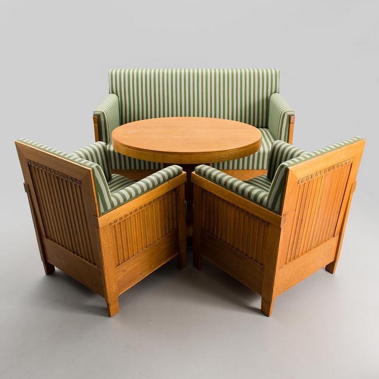 ELIEL SAARINEN, MÖBELGRUPP, 4 DELAR.