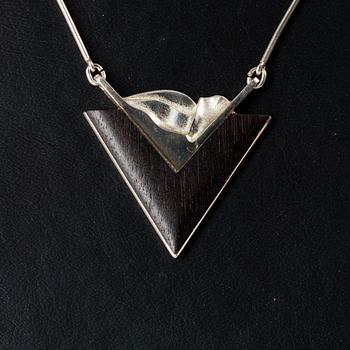 HÄNGSMYCKE, sterling silver, ebenholts, Zoltan Popovits, Lapponia 2008.