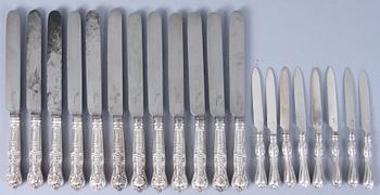 PARTI VITMETALL, 25 delar, bl a 1800/1900-tal.