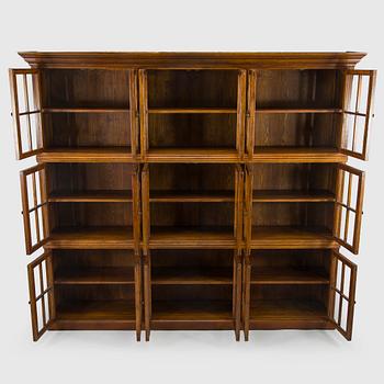 Vitrin / Skåp, modell Clifton ta Fritzies tillverkare Club Vintage Interiors 2011-2017.