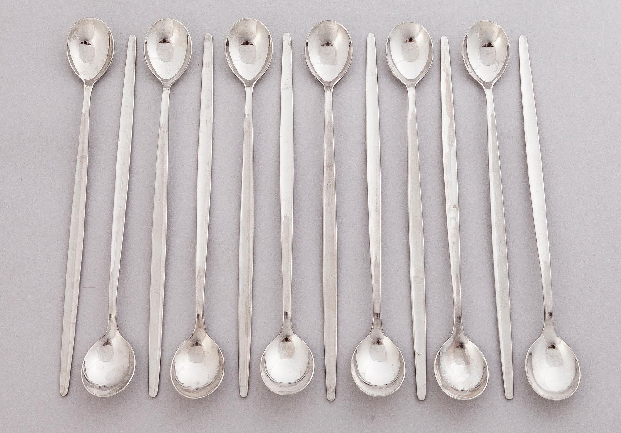 ILMARI TAPIOVAARA 1960s 122-piece Set of Polar Flatware for Hackman, Finland.