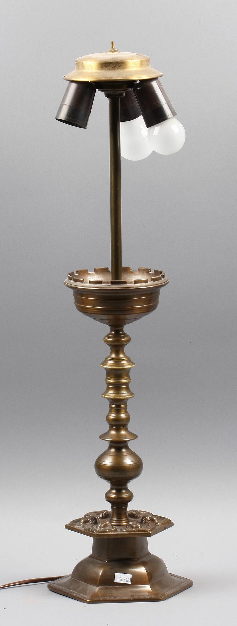 BORDSARMATUR. Barockstil.