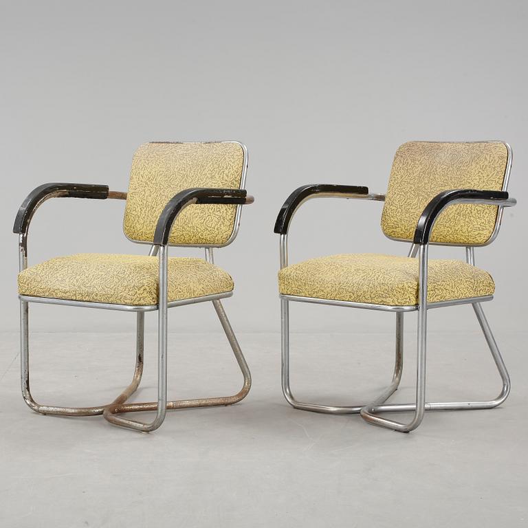 FÅTÖLJER, ett par, 1930/40-tal.