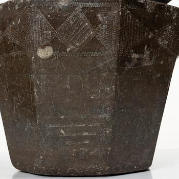 Mortlar, två st, 1800-tal.