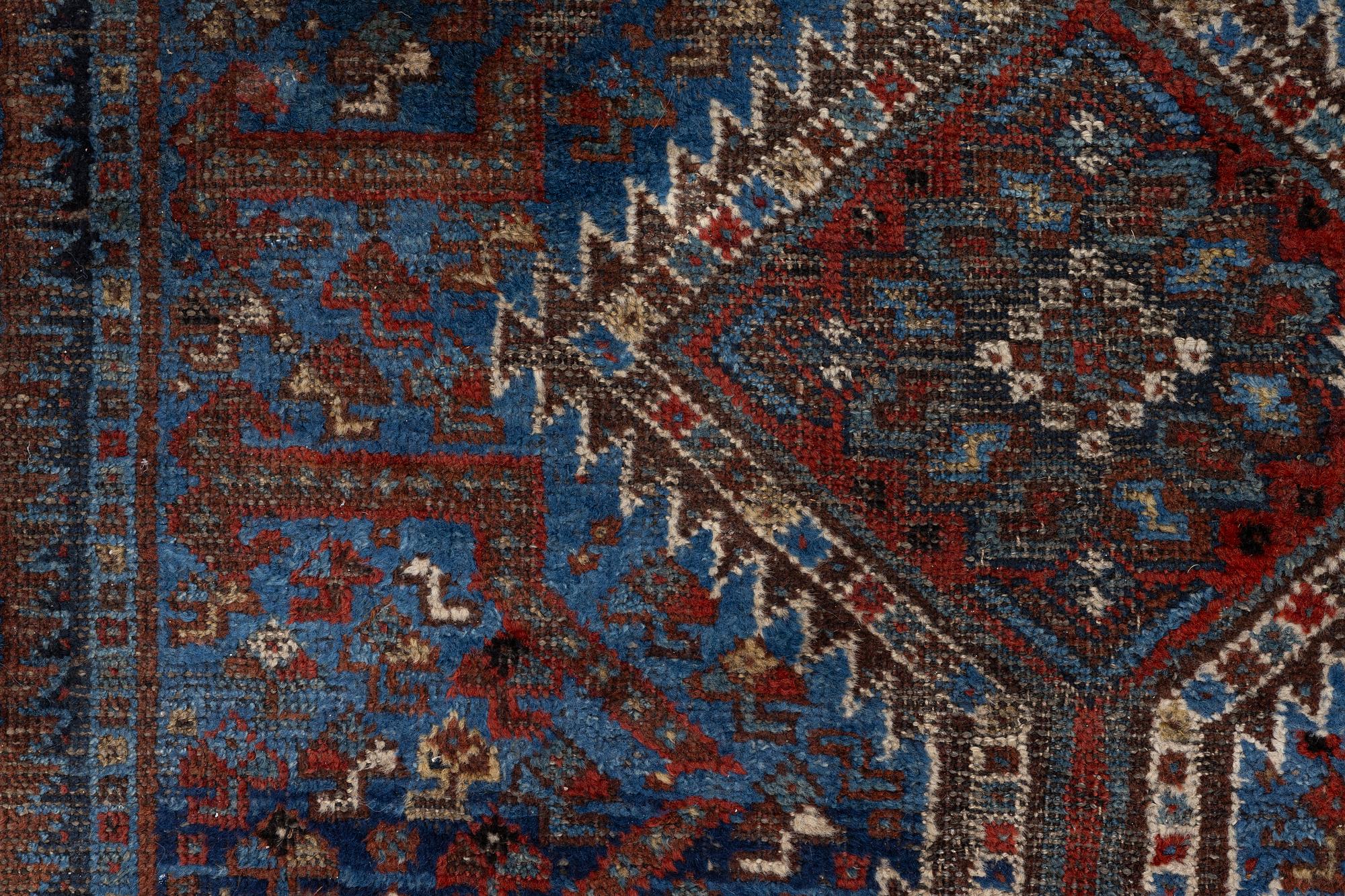 A Khamse rug, ca 190 x 150 cm.
