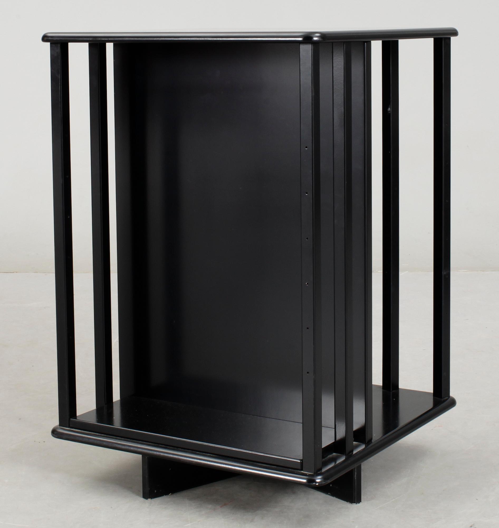 BOKSTÄLL/BOKSNURRA, 1900-tal.