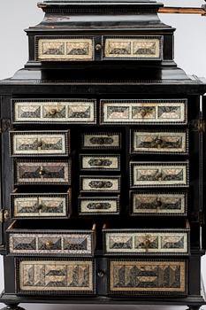 KABINETTSKÅP, barock, 1600-tal.