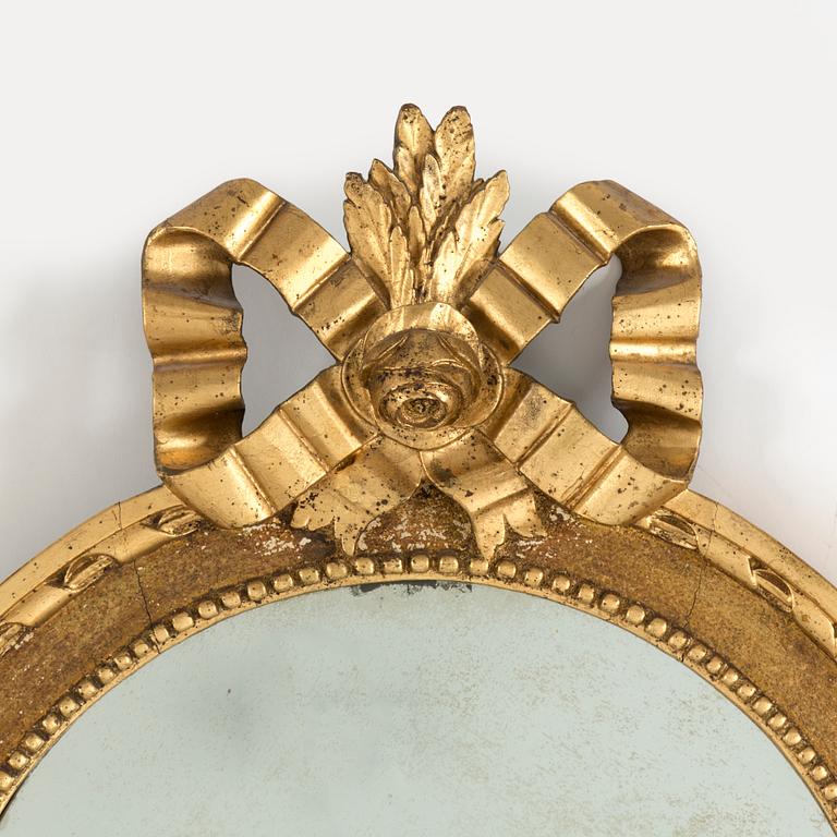 A late 18th century Gustavian mirror sconce.