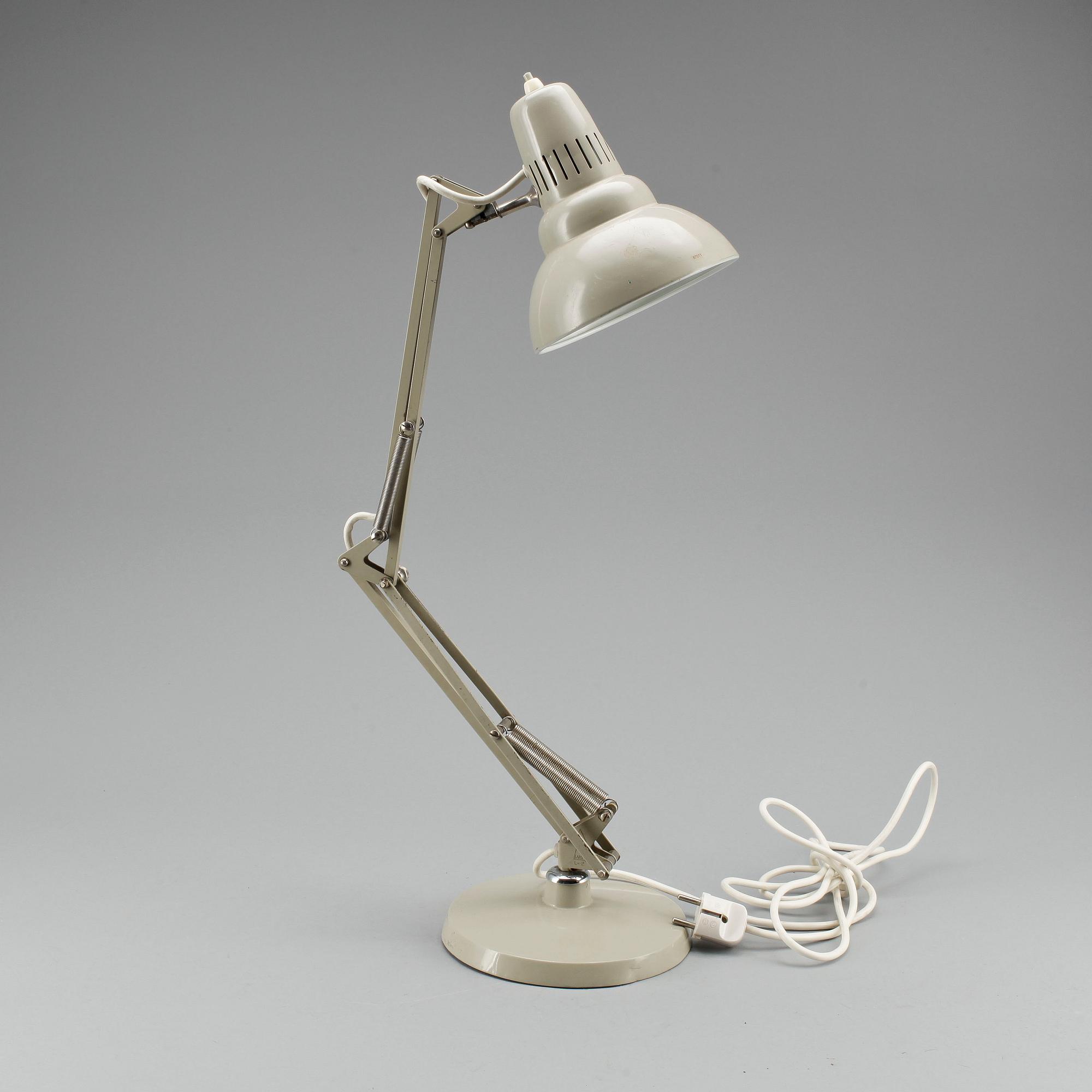 BORDSLAMPA, 1900-talets andra hälft.