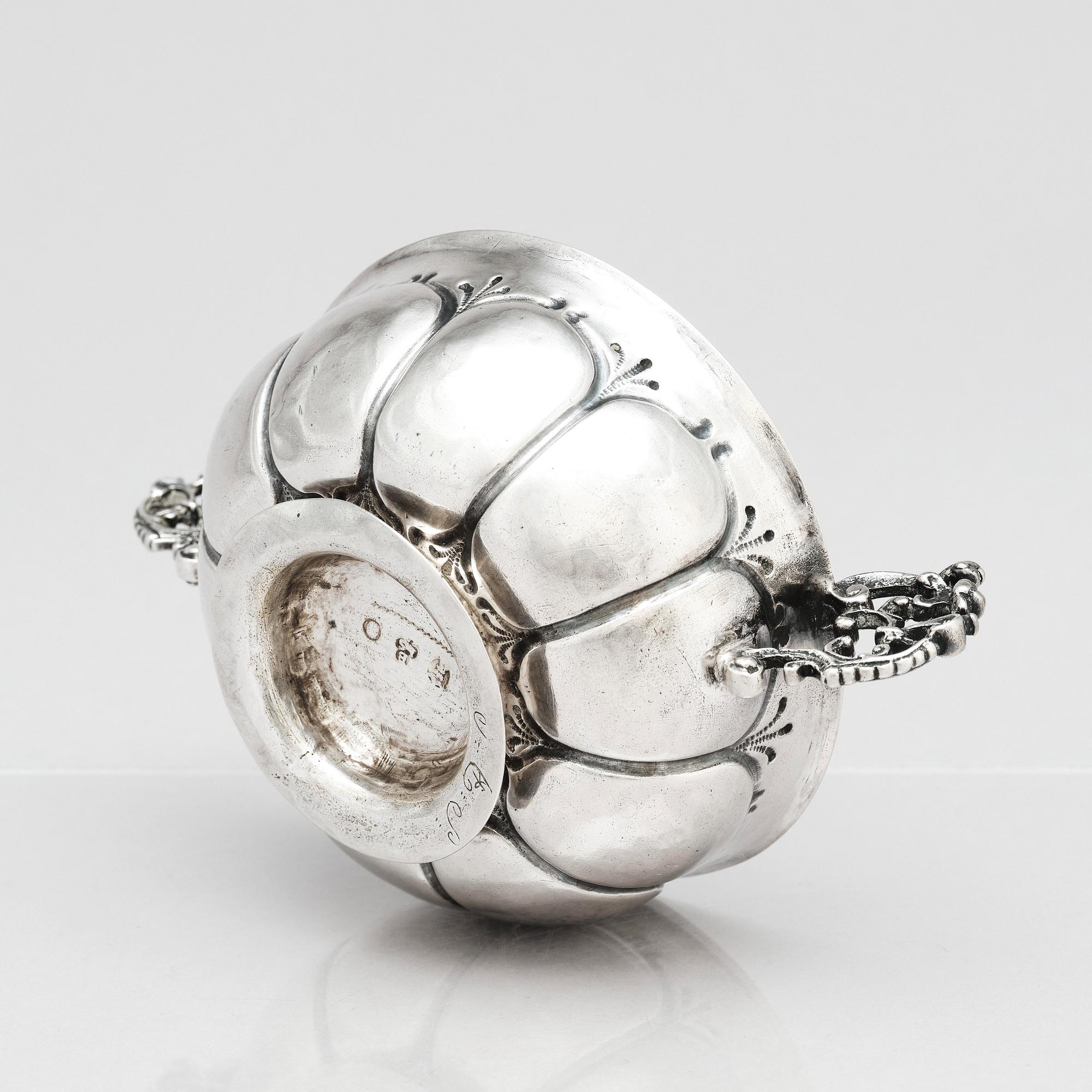 Baltzar Ekström, brännvinsskål, silver, Halmstad 1706. Karolinsk barock.