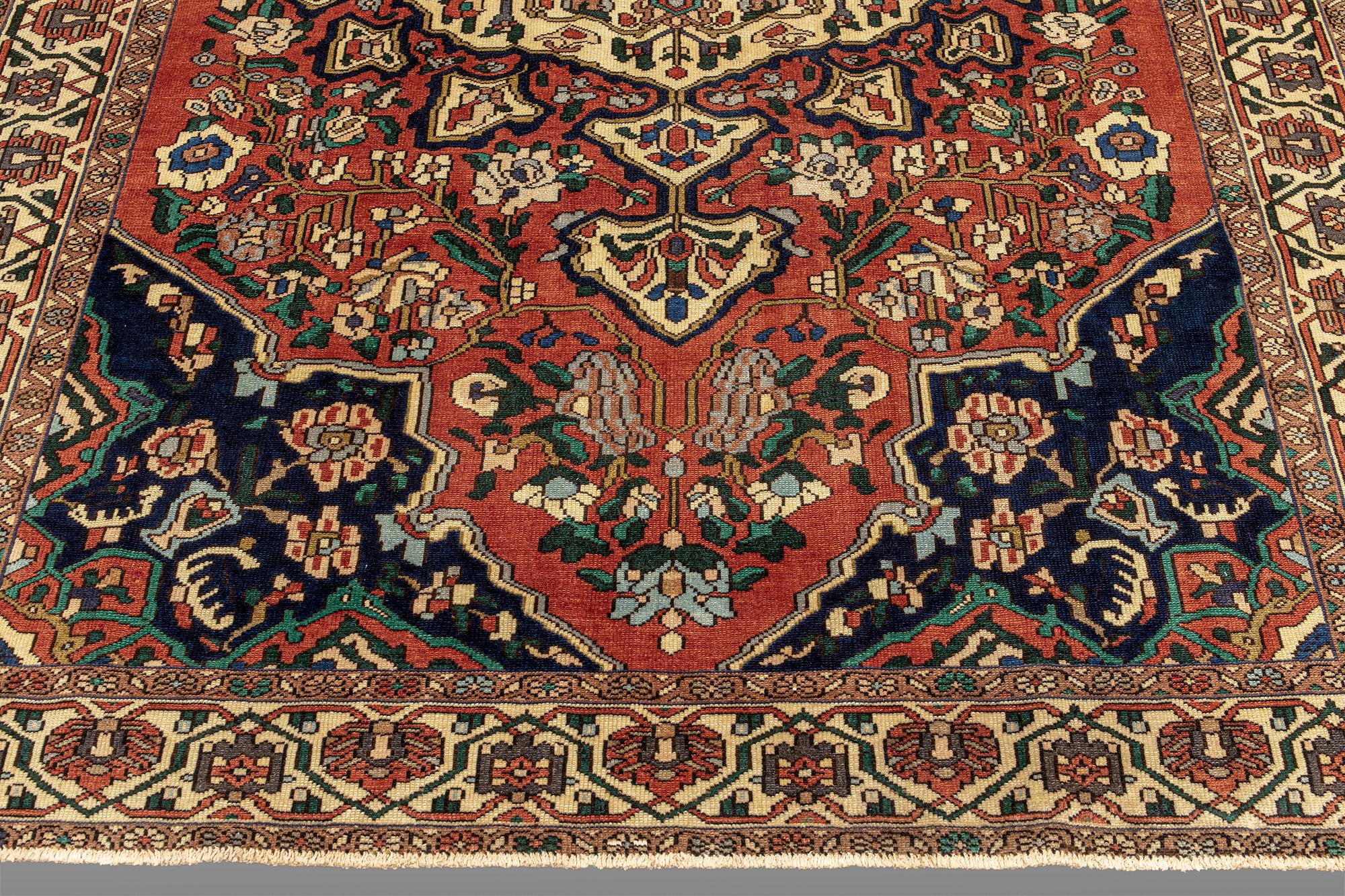 Matta, Bakhtiar, ca 308 x 215 cm.