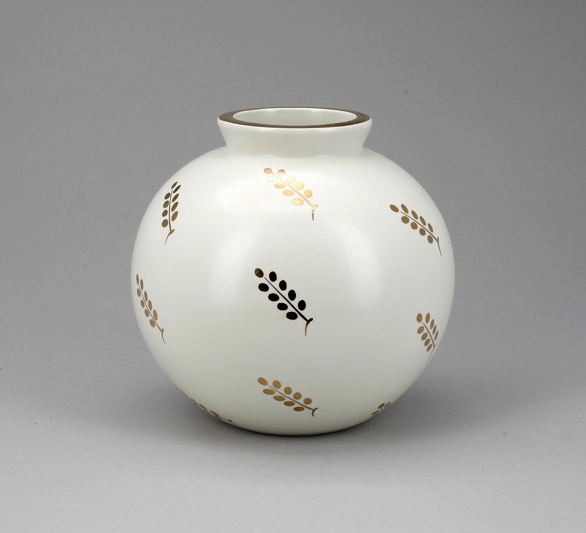 VAS, stengods, "Guldcararra", Wilhelm Kåge, Gustavsberg, 1942.