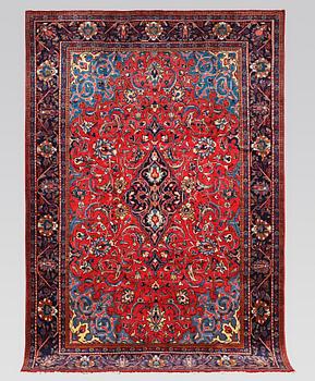 A carpet, Mahal, 328 x 222 cm.