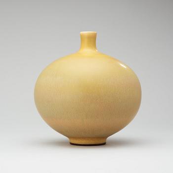 A Berndt Friberg stoneware vase, Gustavsberg Studio 1976.