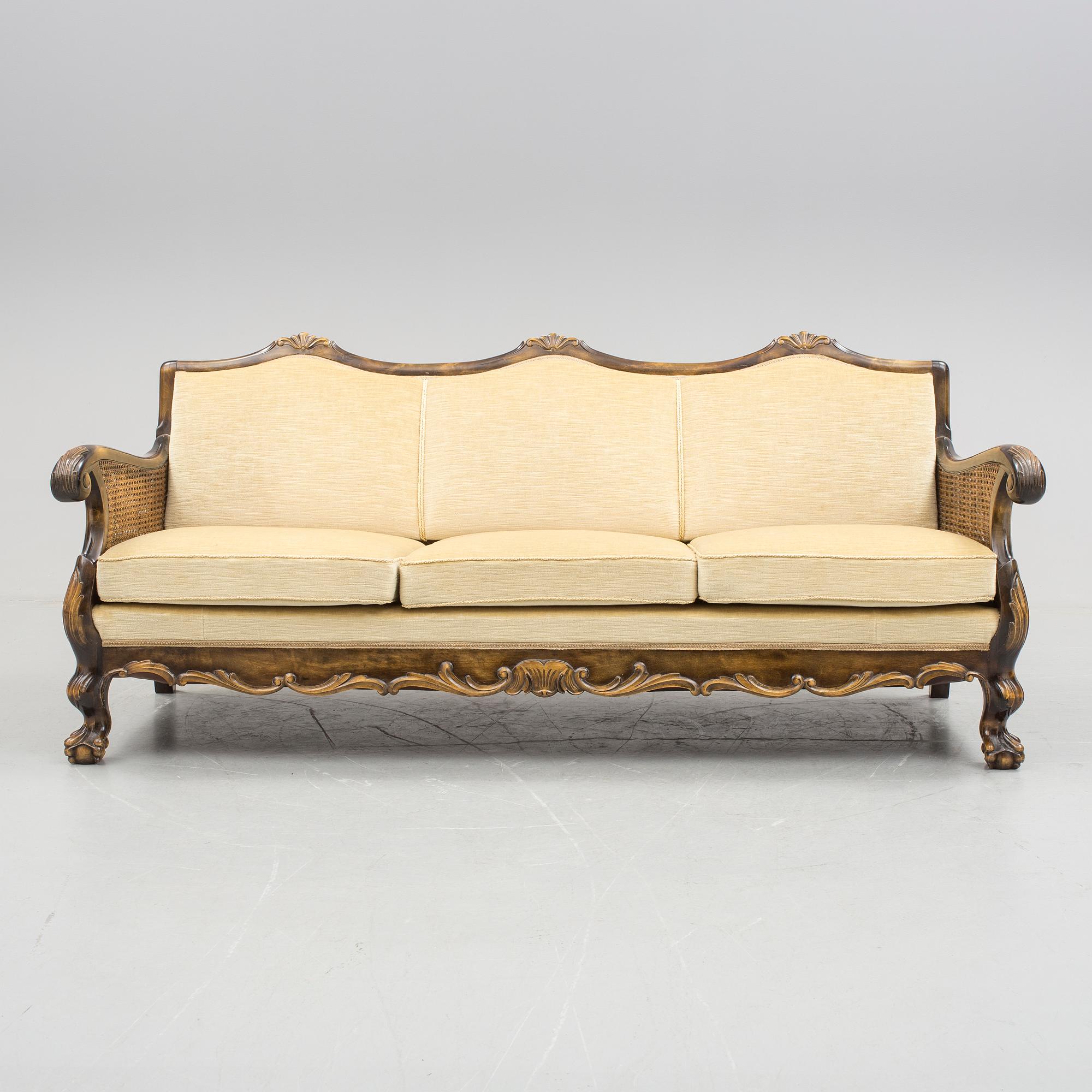 SOFFA, Chippendalestil, 1940-/50-tal. Möjligen Svängsta Stilmöbler.