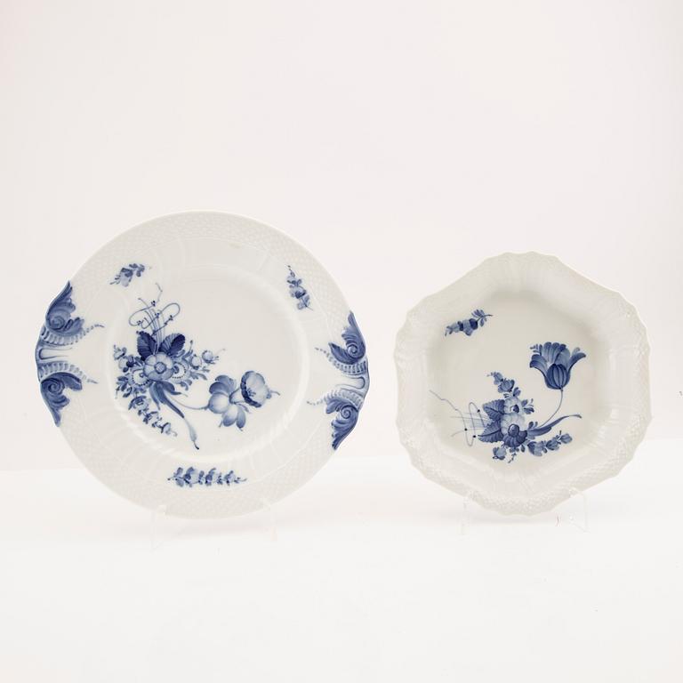 Servis "Blå blomst" 97 dlr Royal Copenhagen porslin.