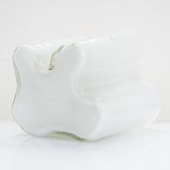 Alvar Aalto, a '3031' vase signed Alvar Aalto 3031.