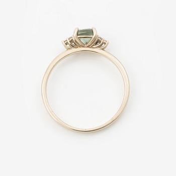 Ring in 14K white gold with tourmaline and brilliant-cut diamonds.