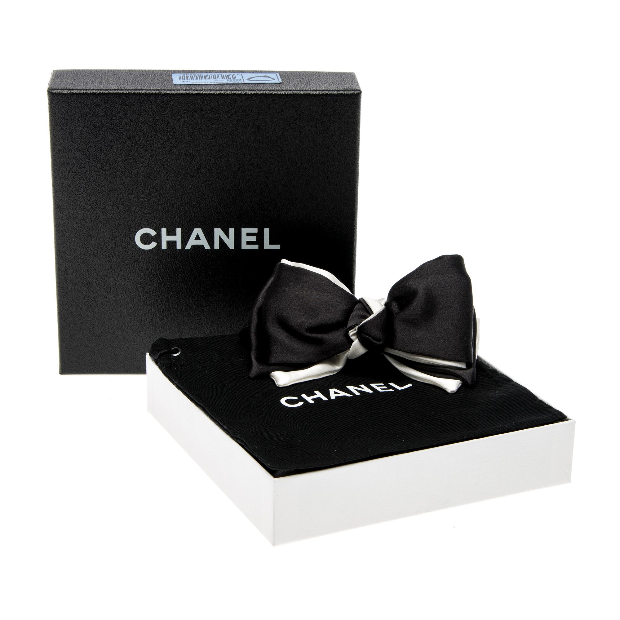 FLUGA, Chanel.