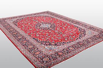 A carpet, Kashan, ca 384 x 295 cm.