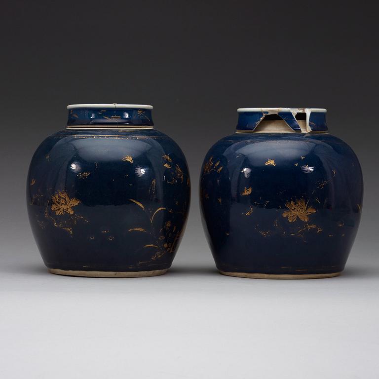 BOJANER, ett par, kompaniporslin. Qingdynastin Qianlong 1736-95.