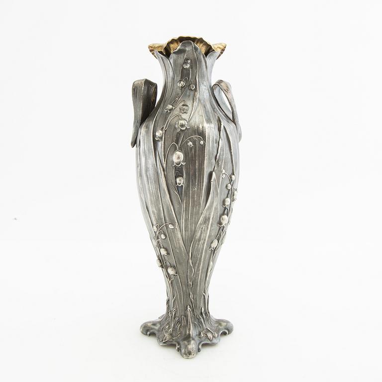 Vase Jugend early 20th century pewter.