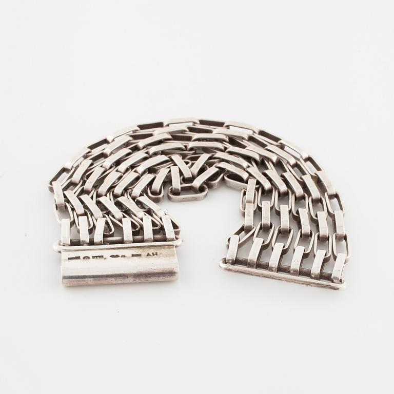 ANDERS HÖGBERG, Göteborg 1975, a bracelet.