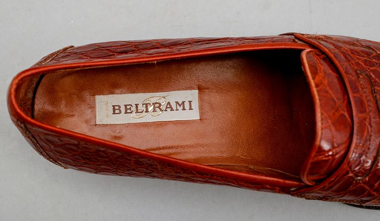SKOR SAMT BÄLTE, brunt skinn, Italien.