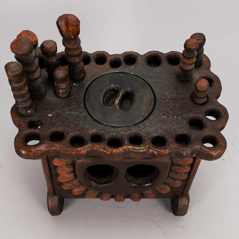 KOSTI AHONEN, pöytä, puu, suurentava peili, signeerattu.