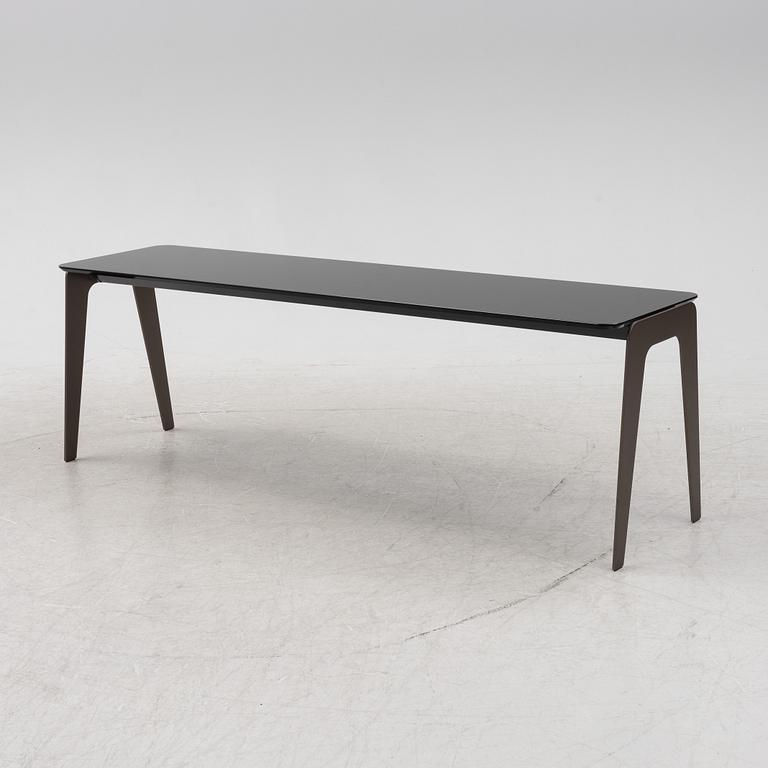 A 'Kirk' glass table by Rodolfo Dordoni for Minotti. 21st Century.