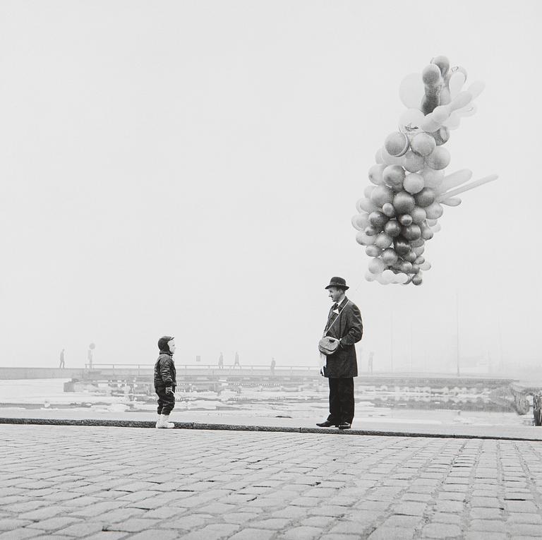 Ismo Hölttö, "Market Square, Helsinki 1964".