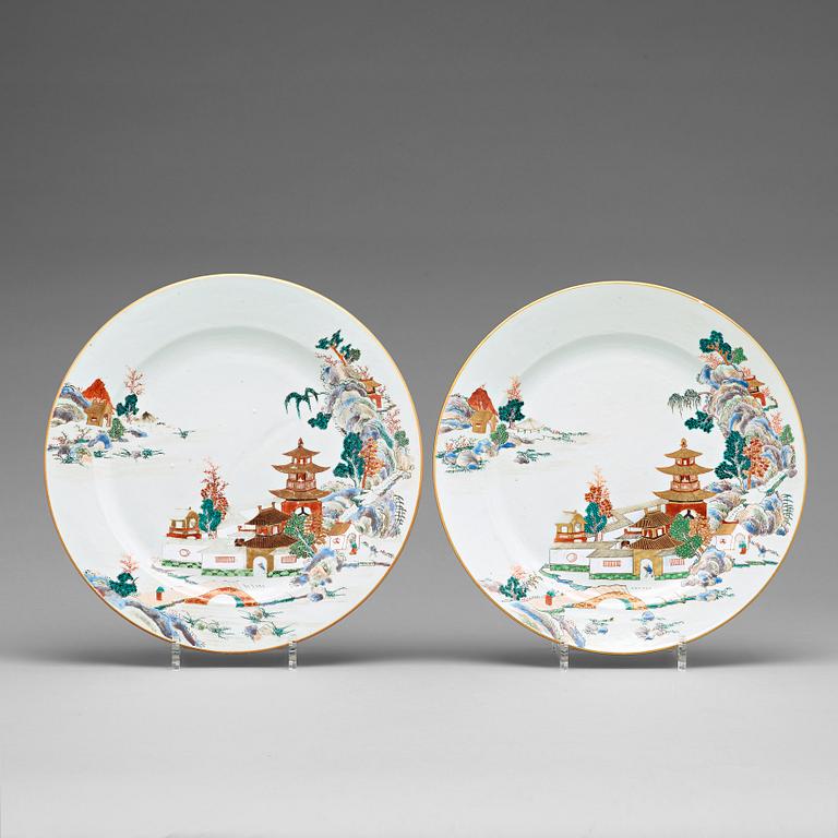 A pair of famille rose dishes, Qing dynasty, Yongzheng (1723-35).