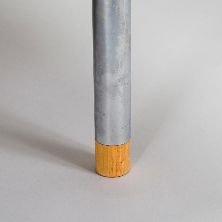 Antti Nurmesniemi, a 1980s coffee table.