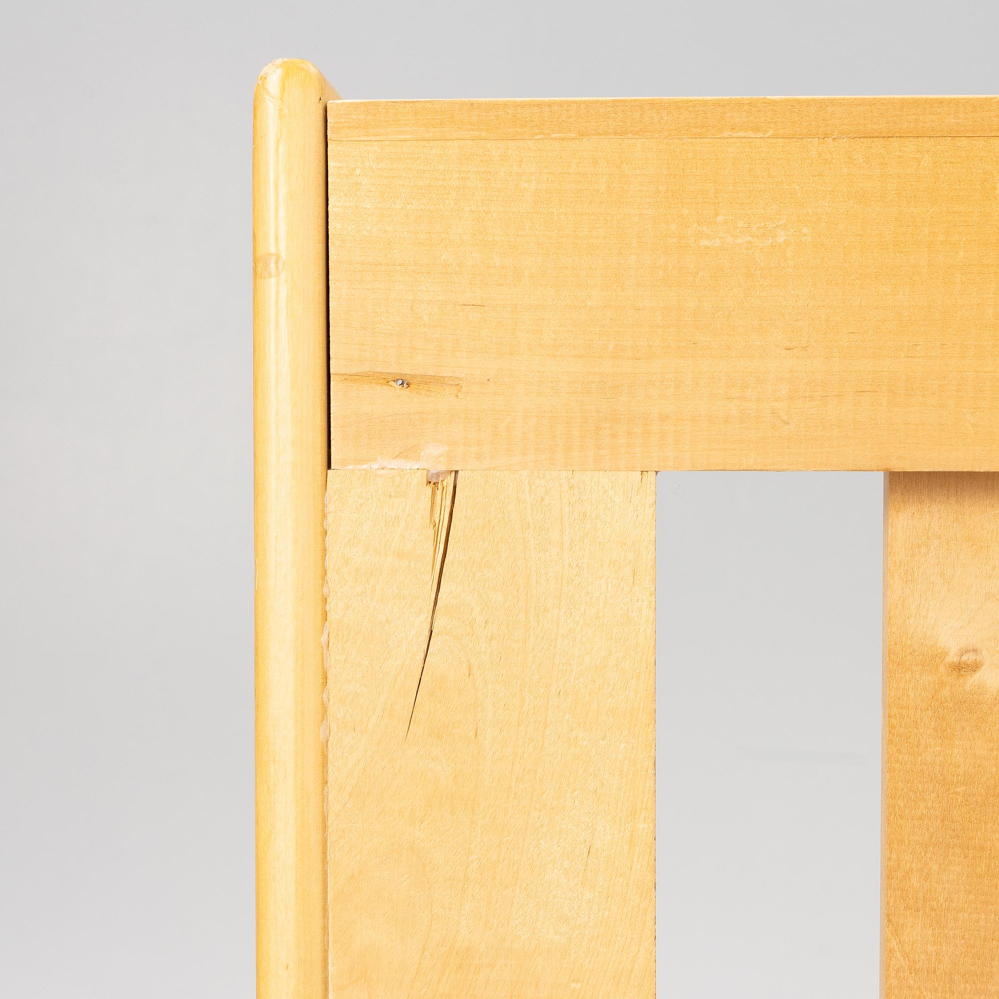 Alvar Aalto, Daybed/bed, model 710, Artek, second half of the 20th century.