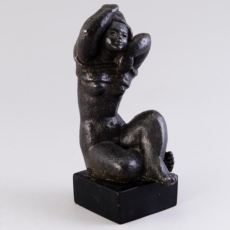 HEIKKI HÄIVÄOJA, veistos, pronssia, signeerattu.