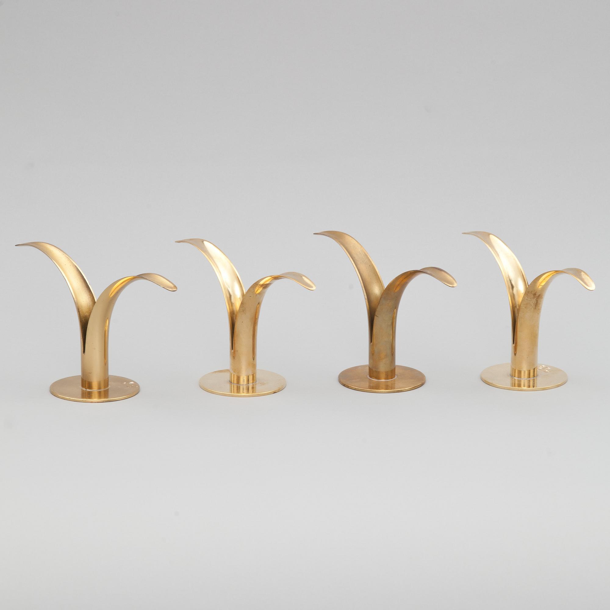 LJUSSTAKAR, 4 st, mässing, "Liljan", Ivar Ålenius Björk för Ystad-Metall.