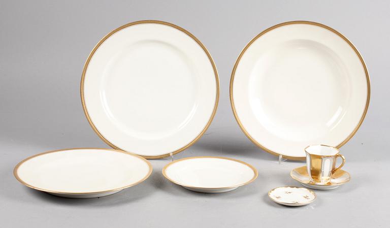 MATSERVIS, ca 110 delar, porslin. Haviland Limoges.