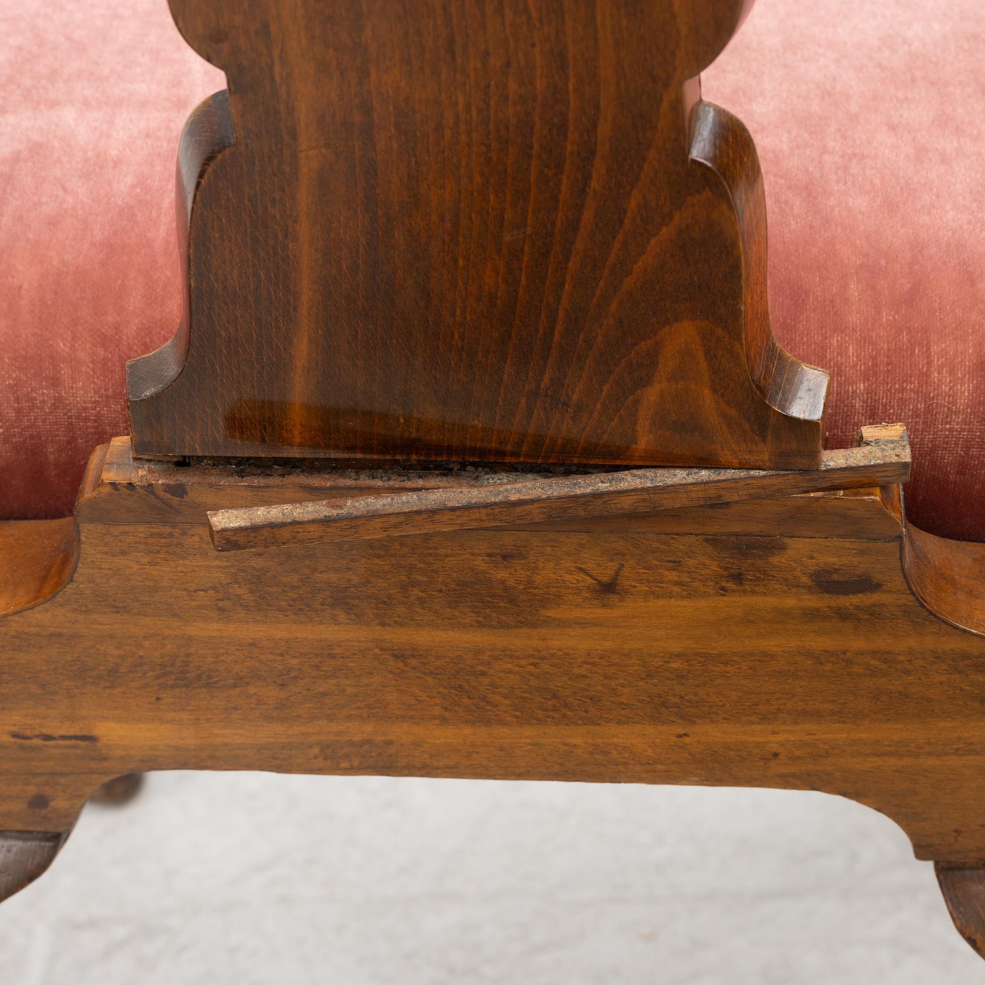Four English late Baroque chairs, first part of the 18th century.